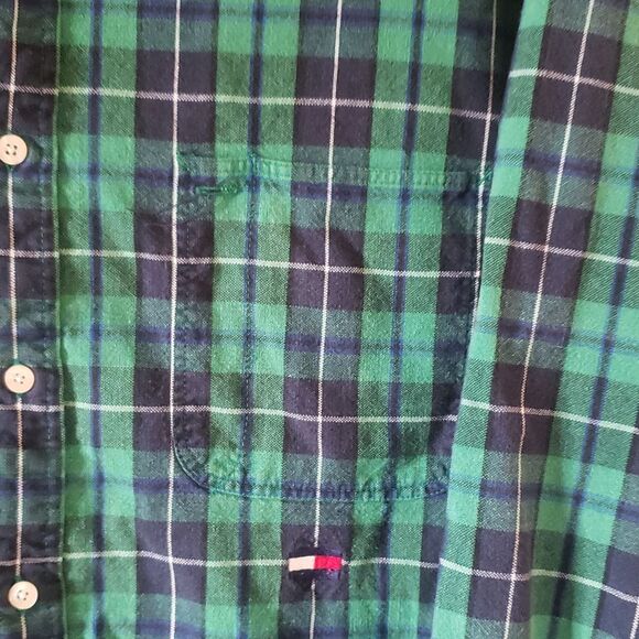 VTG Tommy Hilfiger Men’s XL Green Plaid Classic Button‑Down Shirt | Retro Y2K - Picture 4 of 4